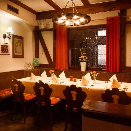 Hotel- Restaurant Zum Hirsch Großenlüder Extérieur photo