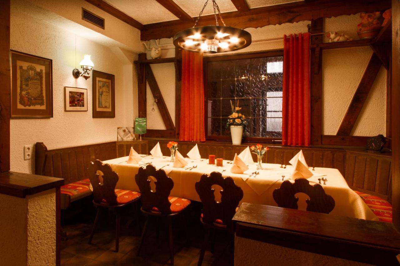 Hotel- Restaurant Zum Hirsch Großenlüder Extérieur photo